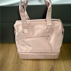 BEIS Mini Weekender in Atlas Pink